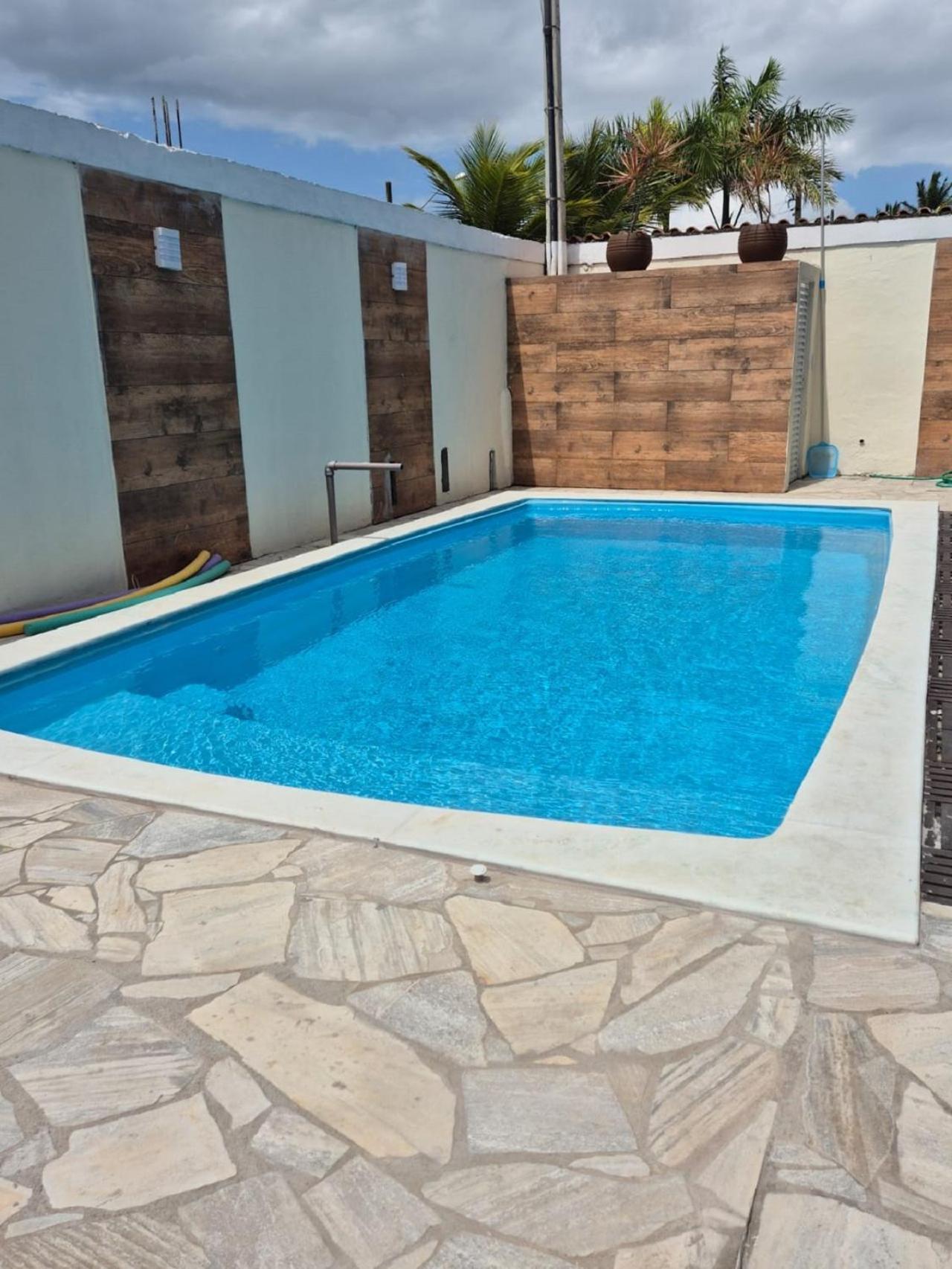Peruibe: Casa Em Condominio C/ Piscina Buitenkant foto